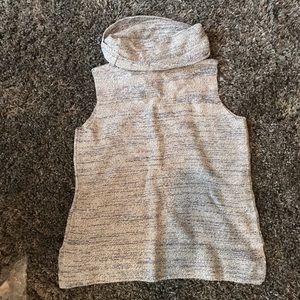 Sleeveless Turtleneck